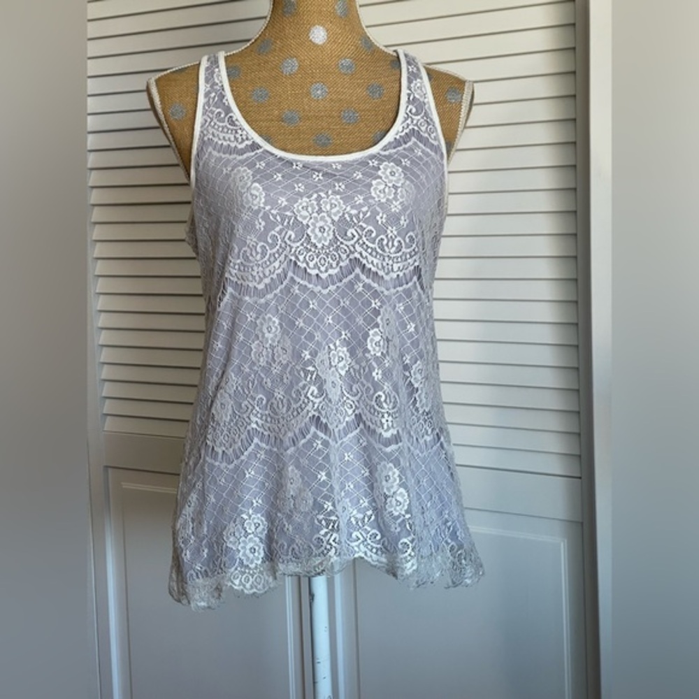 Maurices lace tank with soft purple under size M ladies